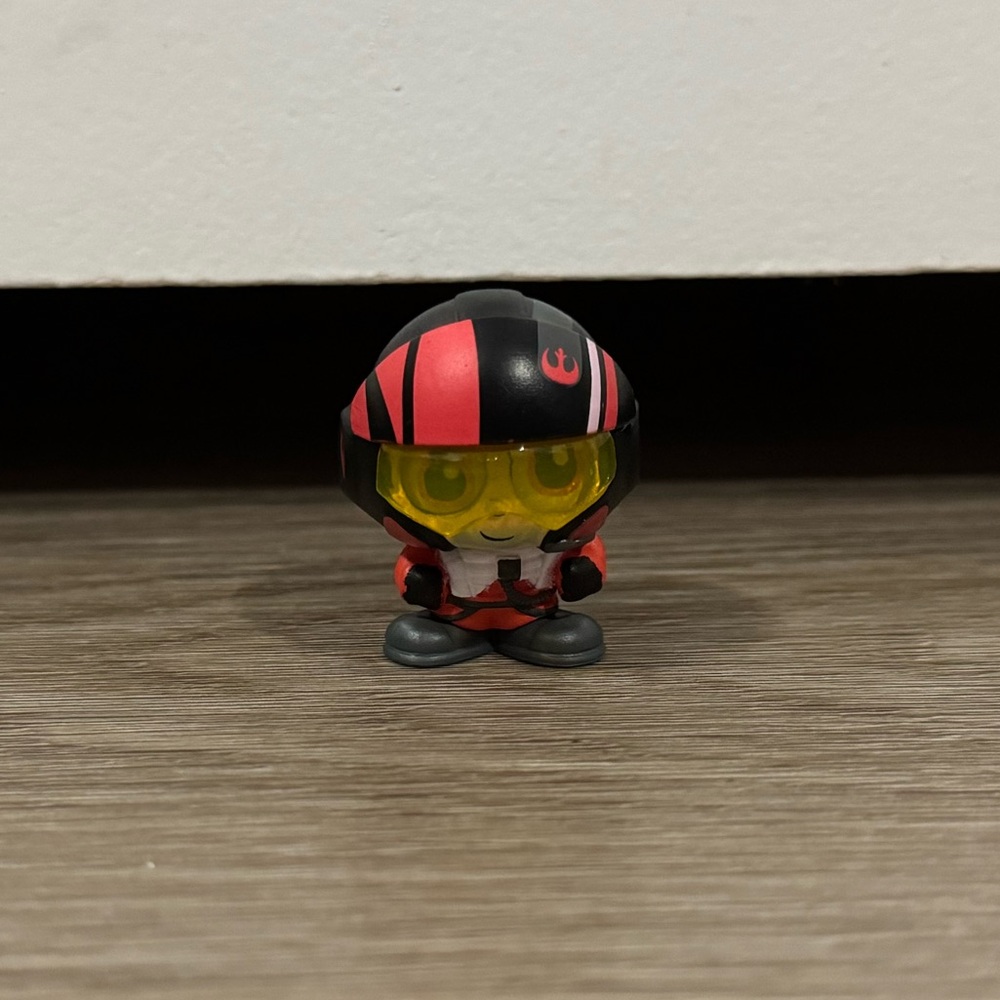 Disney Doorables Poe Dameron Star Wars Series Figure Rare